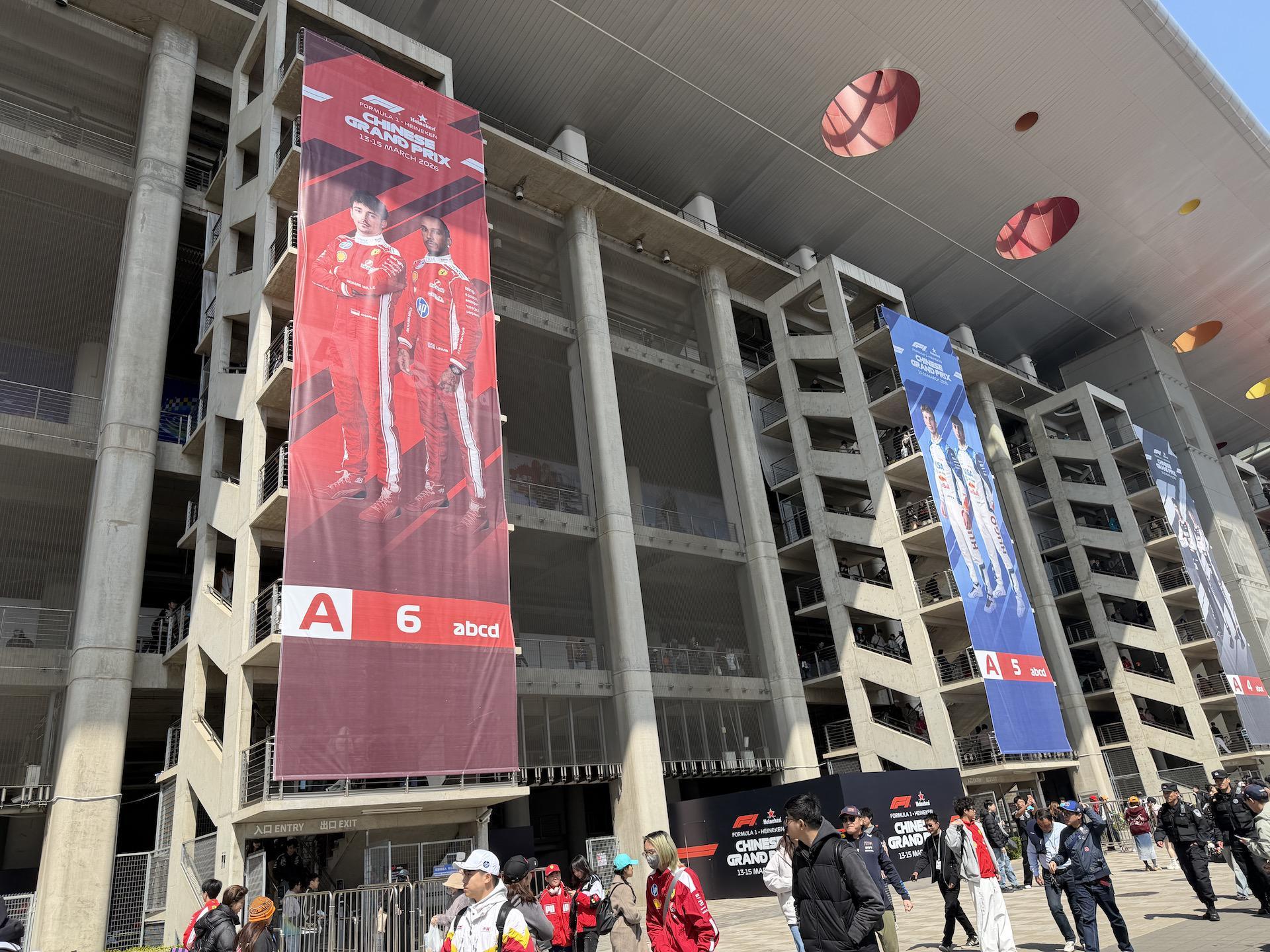 od体育app-当23万观众涌向赛车场，F1在上海拉爆赛事IP商业价值